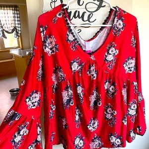 Red floral top with lace detail 3X